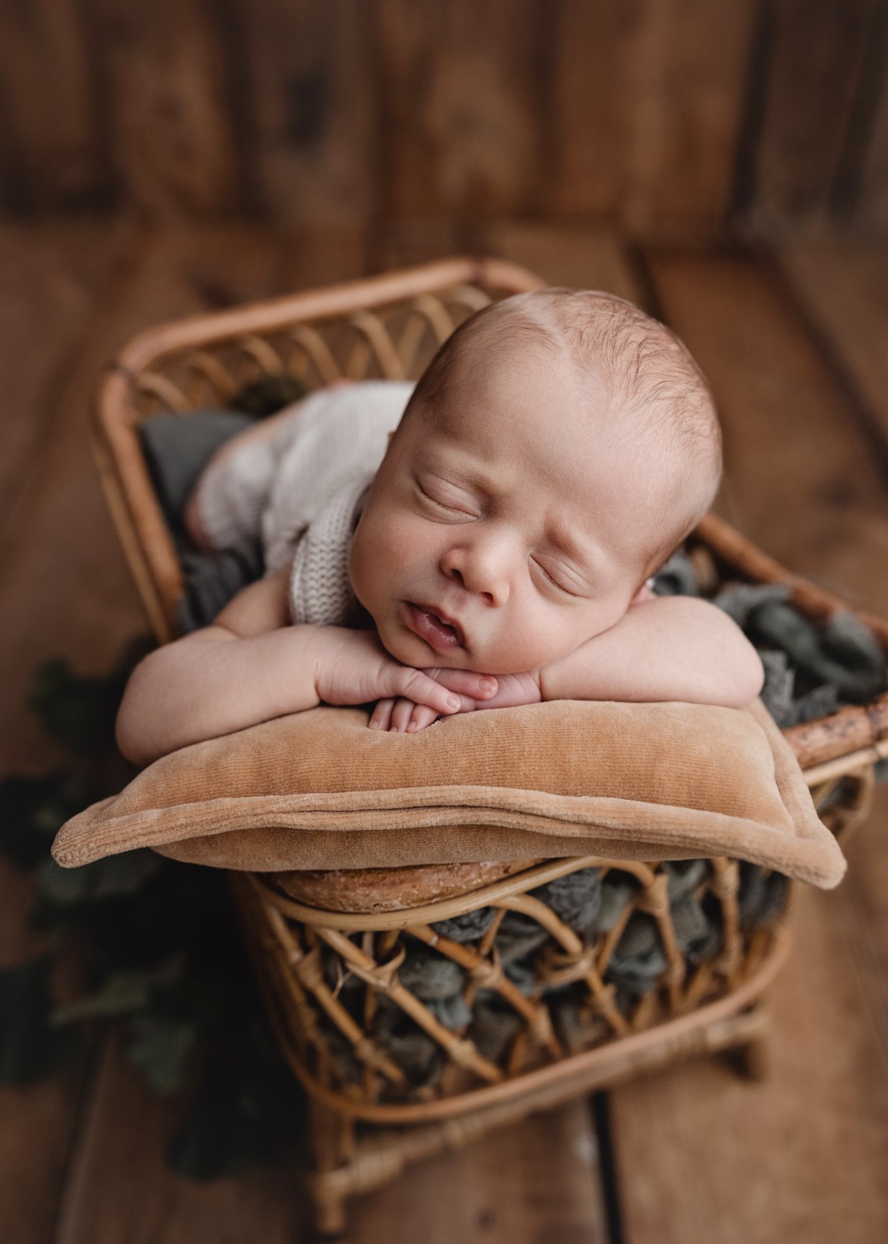 Newborn – Portfolioaufnahme 43
